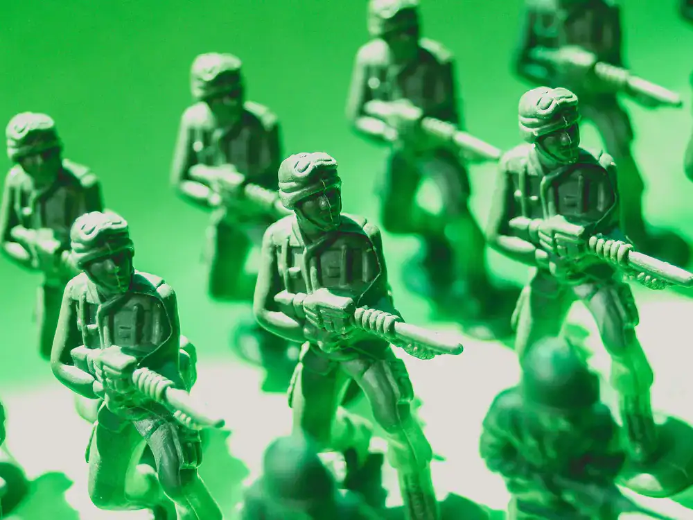 Squad dropping into the battle royale arena
